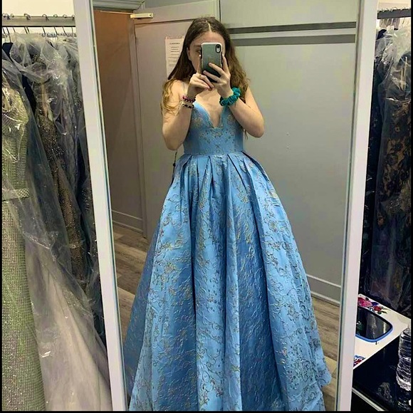 Selling my Sherri Hill prom dress, in perfect condition. - Picture 3 of 5